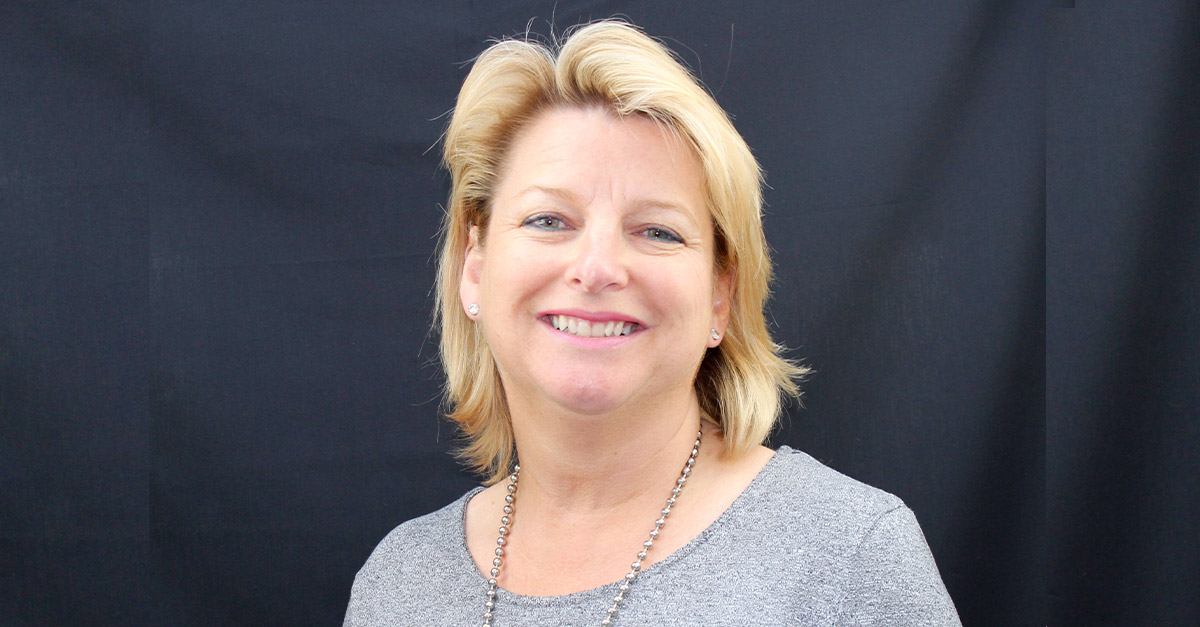 Agent to host 40 clients to mark 40-year career