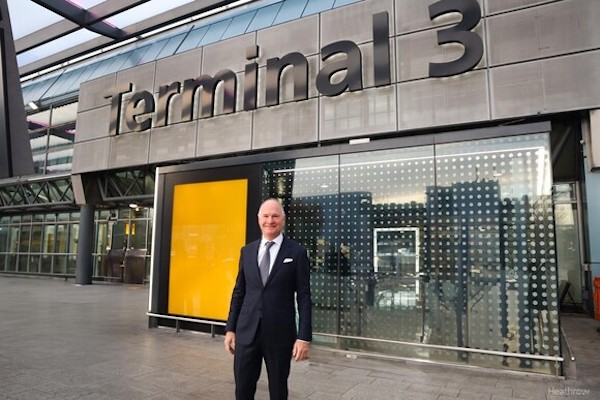 MPs to quiz Heathrow boss on outage shutdown