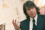 Laurence Llewelyn Bowen puts on the Ritz