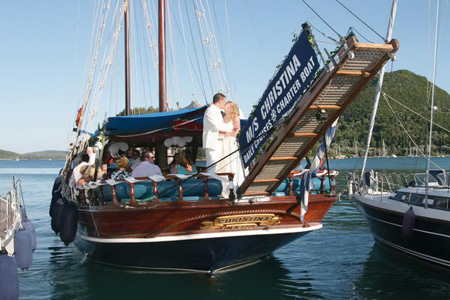 Cruise weddings: ships, packages and booking tips