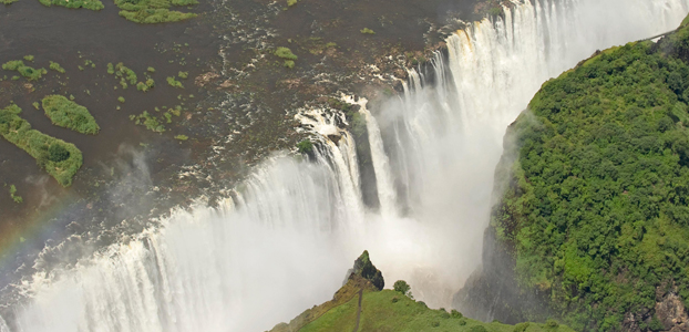 Africa: The smoke that thunders