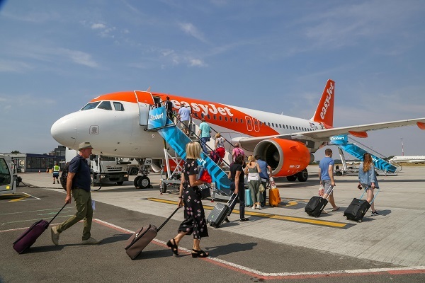 Watchdog bans easyJet cabin bag price claim advert&nbsp;