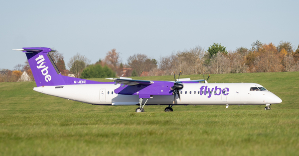 UK domestic flights ‘drop by quarter of a million’ over 20 years