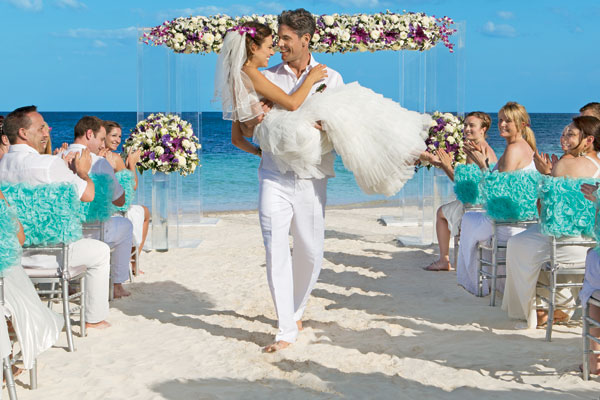 Weddings abroad for all budget size