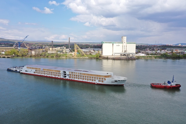 A-Rosa’s latest vessel heads to Rotterdam for interior work - News
