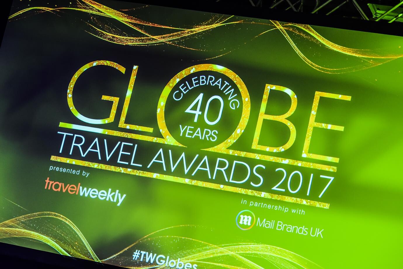 f4c1b38c8e4747d0408885525555cfec_170112-194908-TWGlobes2017