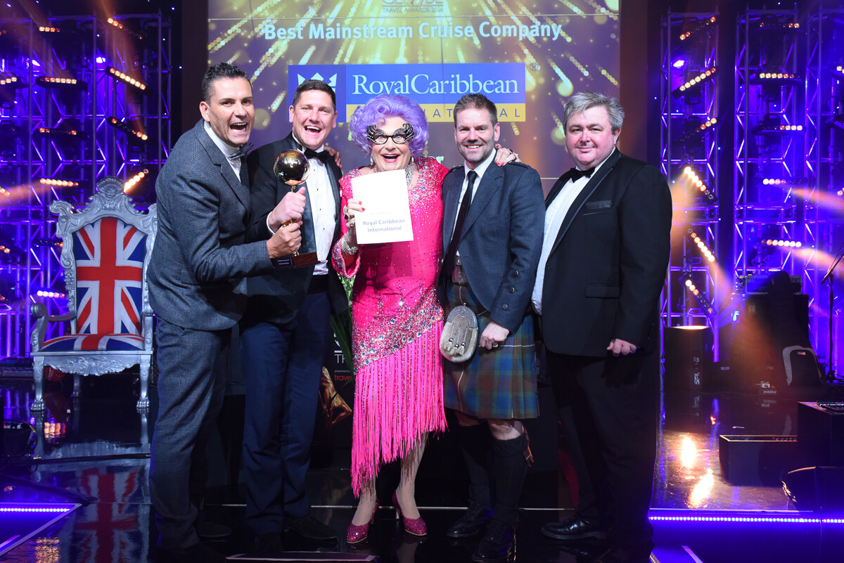 1200-160114-222210-Travel_Weekly_Globe_Awards_2016.jpg