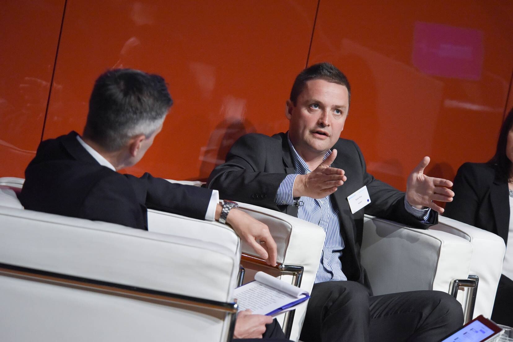 160504-113830-Barclays_Travel_Forum_2016-2.jpg