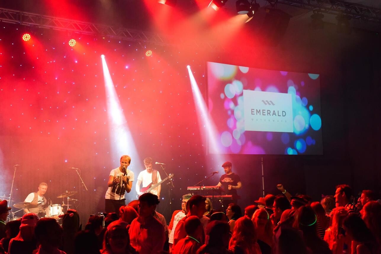 160915-233503-Northern_Ball_2016.jpg