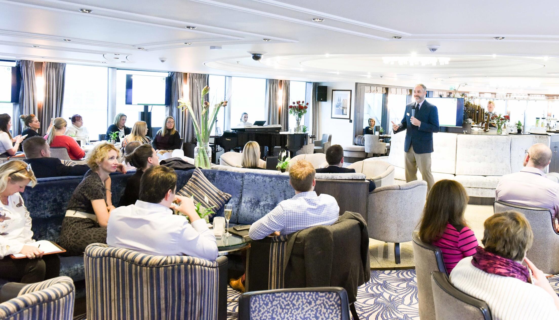 7ca87887493bcdd7b07a125be6f50539_161119-133621-CLIA_River_Cruise_Conference-2