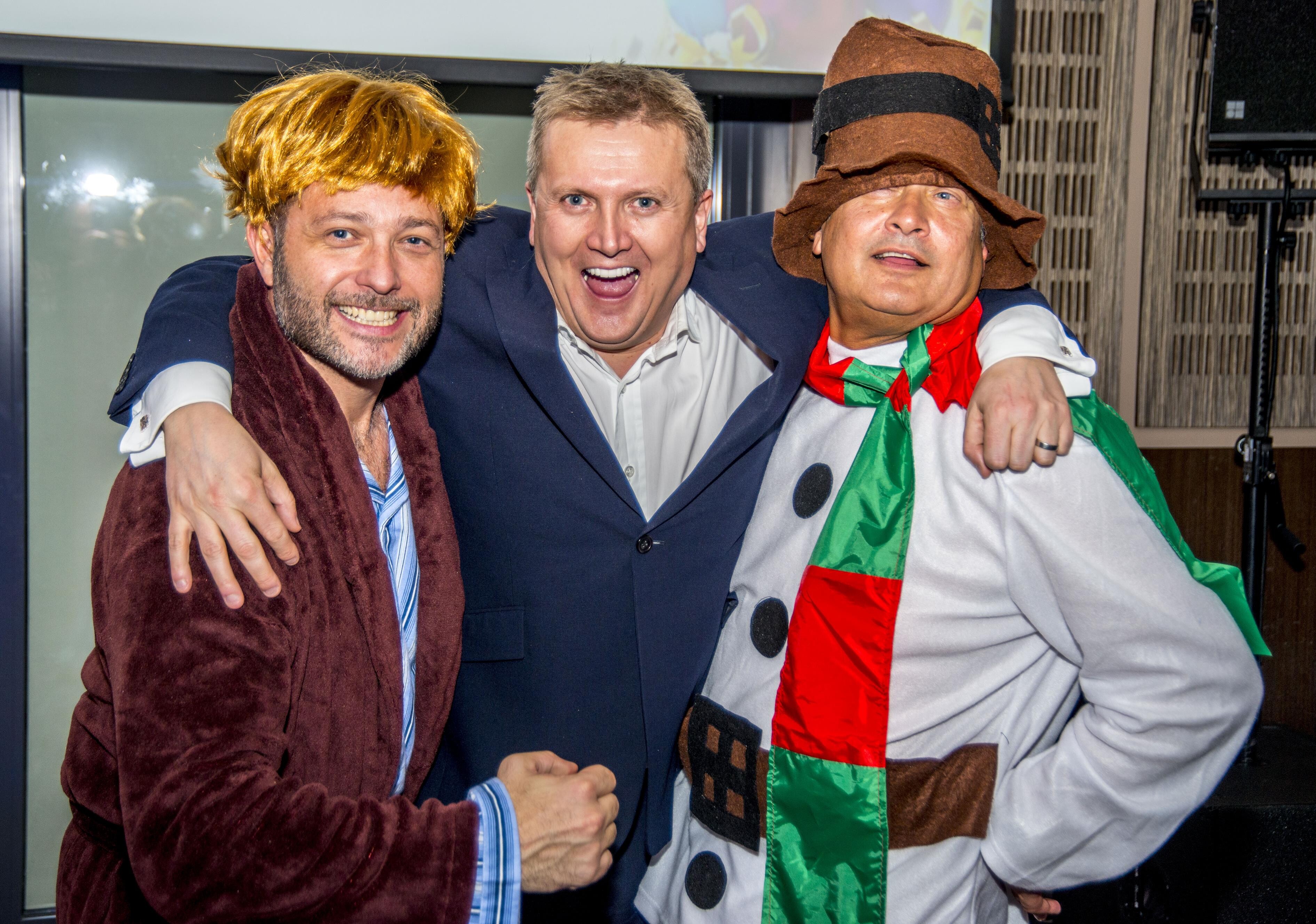 6a330bd24582734594c7080cbaf94331_Christmas-Party_173