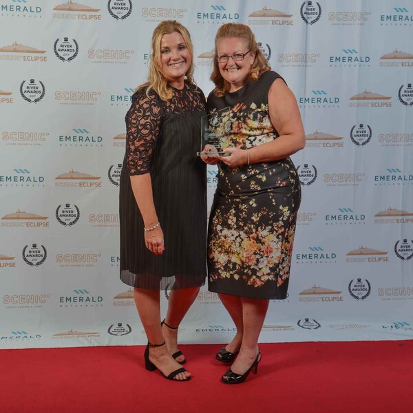e4f62abdd9750e0e0412e9bae151154e_L-R-Angela-Sloan-Scenic-Emerald-Waterways-Gillian-Williams-RiverCruising.co.uk