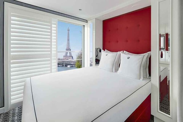 8b008f45a33d211cf26041f8d6216c07_UbyUniworld_TheB_Bedroom