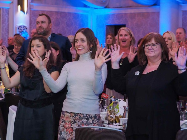 a81dd46be752b548dfceff472bb95df5_Sign-Language-carols