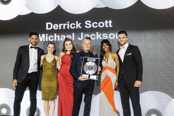 9a8261346830f1b1ee478133b00c4c02_Jet2holidays-Got-Talent-Winner-Derrick-Scott-Hoiday-and-Flight-Centre