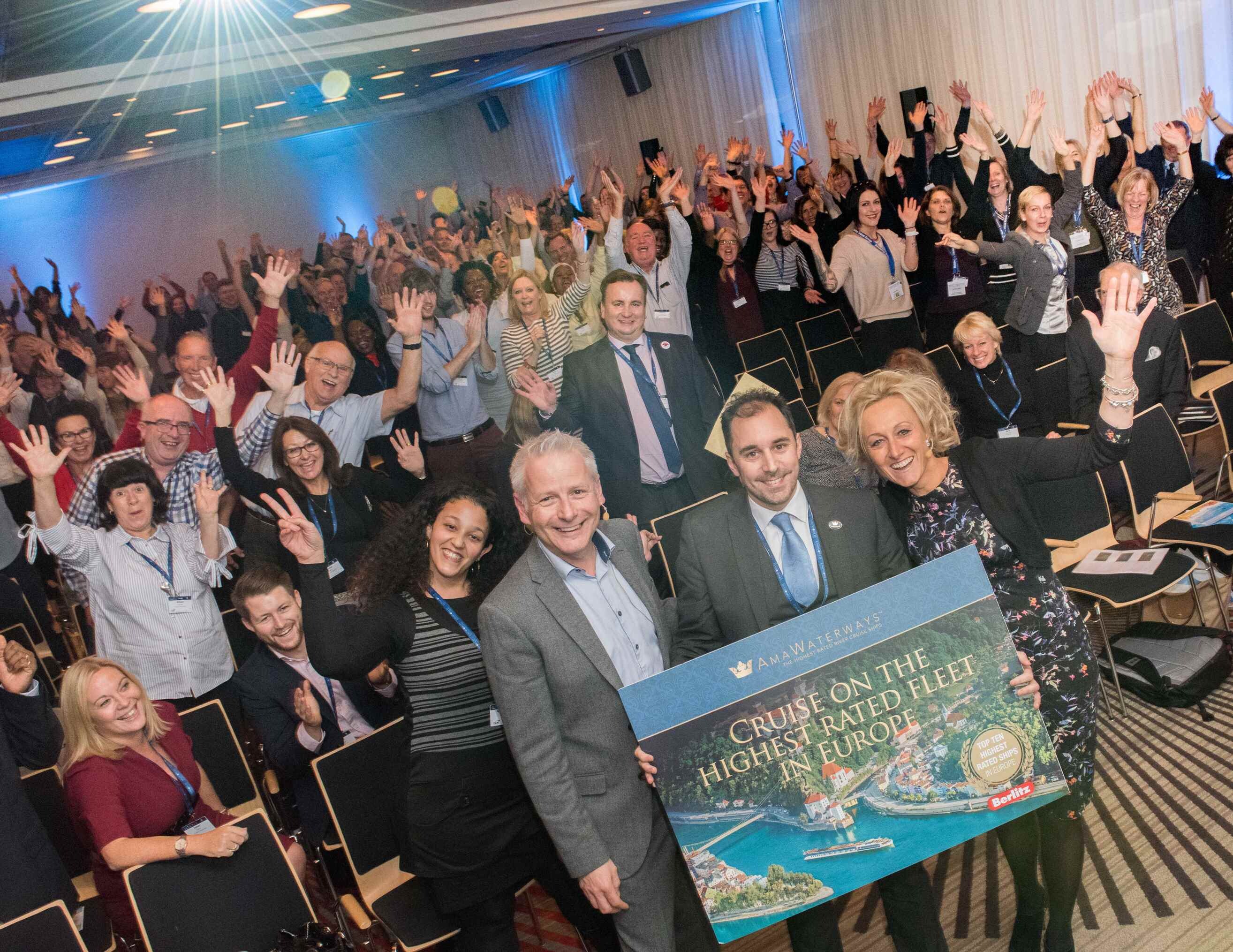 66d02f0f57193eb8b6a9c513a7a1422c_171118-172423-CLIARiverCruiseConference-2