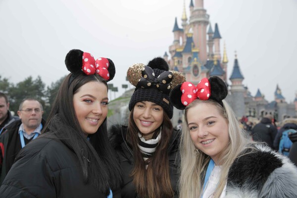 e9537012ab125d775bcb1bff809da991_BA-Flying-Start-Disneyland-Paris-Magical-Day-Out-Dec-2017-0000186