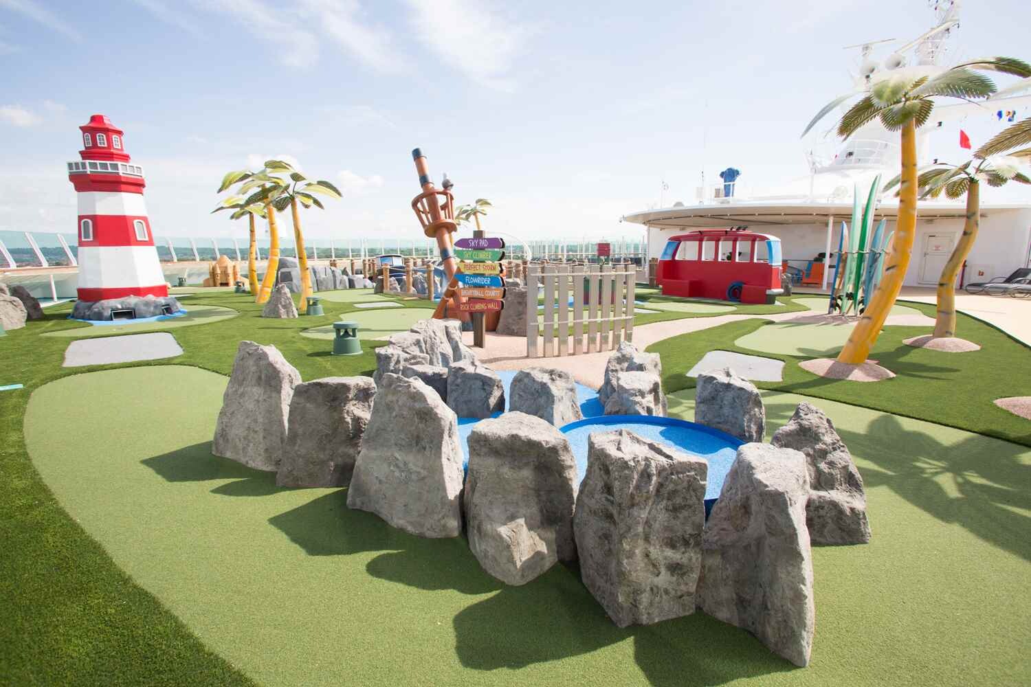 2ae819d1e83c656a1bd0f0061f09551c_May-2018-Mini-Golf-on-board-the-new-amped-up-Independence-of-the-Seas