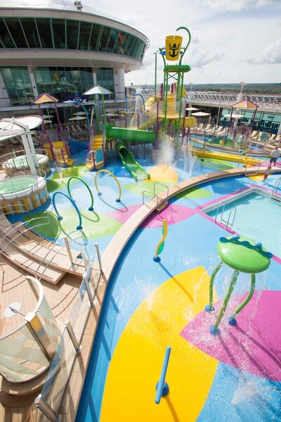 a7434d4458e79d32036e1e6dc7e69783_May-2018-Splashaway-Bay-on-board-the-new-amped-up-Independence-of-the-Seas