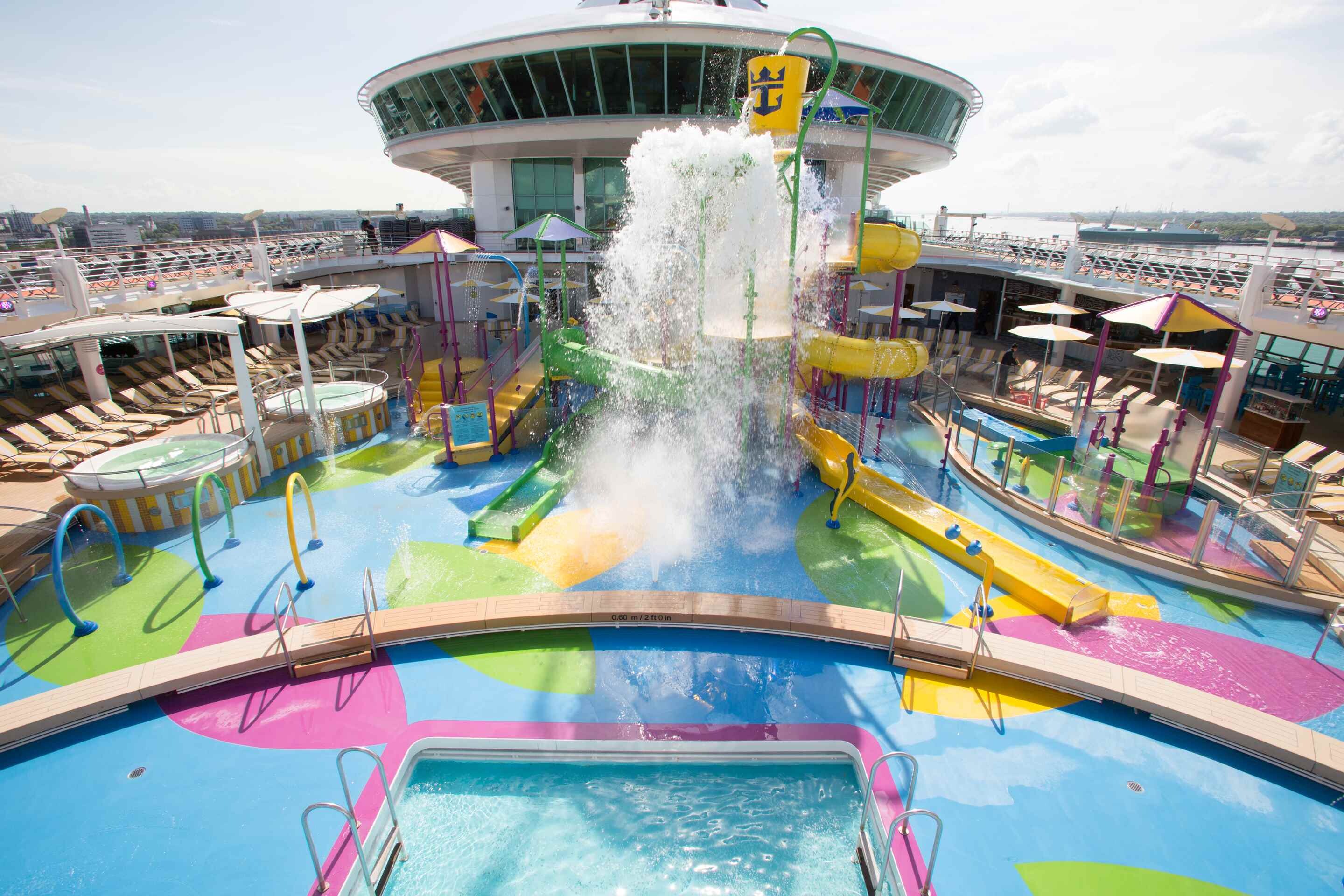 568d576a0f39403876220cd514b1de39_May-2018-Splashaway-Bay-on-board-the-new-amped-up-Independence-of-the-Seas-2