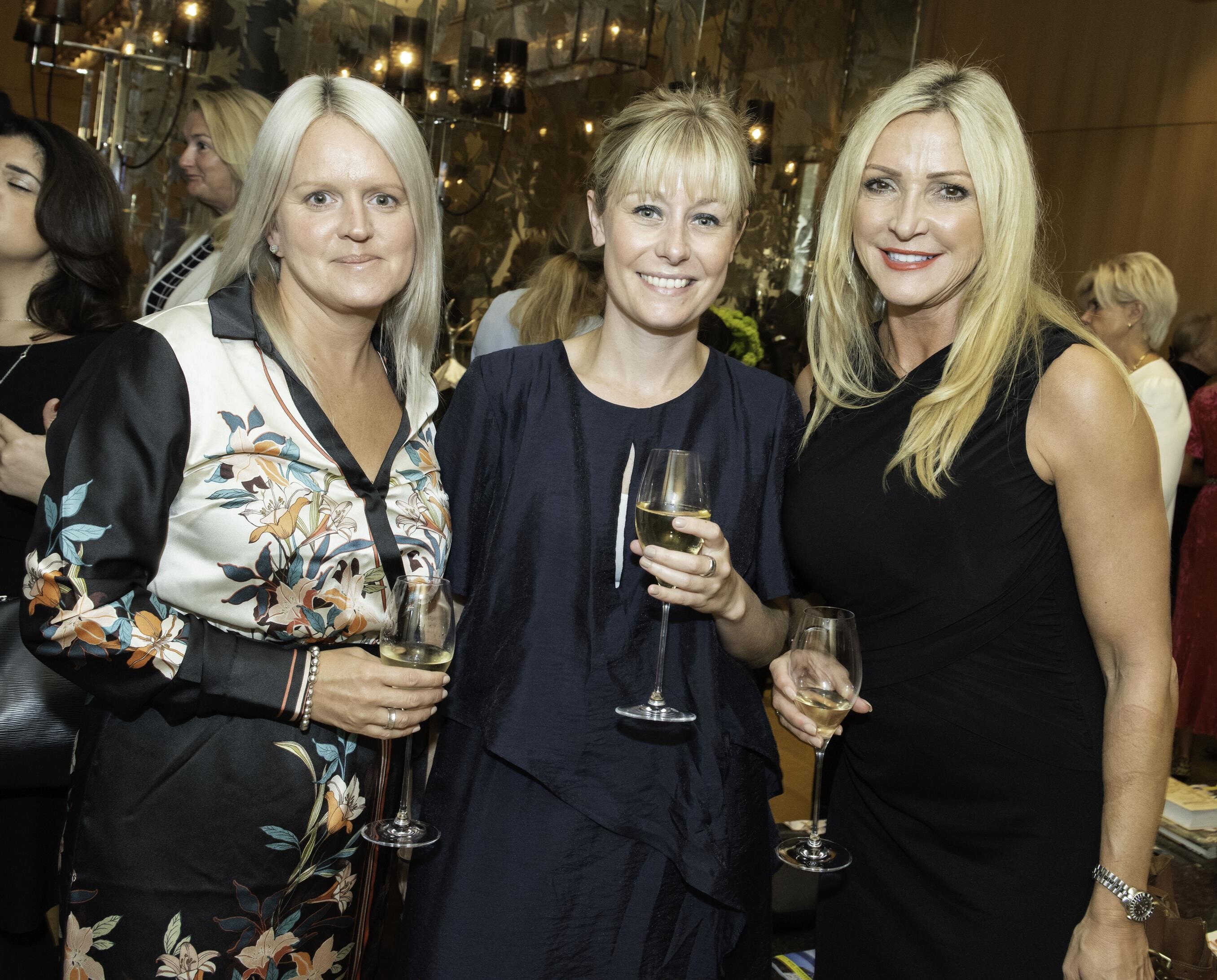 f4b4735ad656c90edb20bb549f7aa48b_181003-123347-WomenInTravel-3