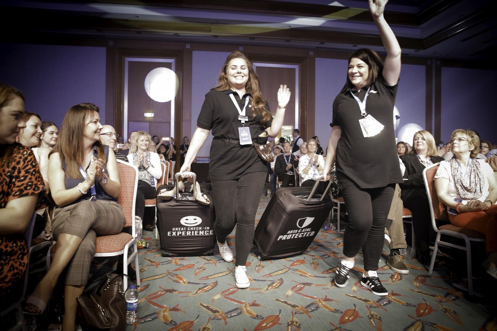 e72c7474a4f2db15e36eacaafd0fbf40_CONFERENCE_PICS-147