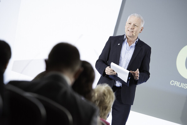 22f0d4e9a672ee315e454bf89b6cd03a_181219-083515-cruiseforum