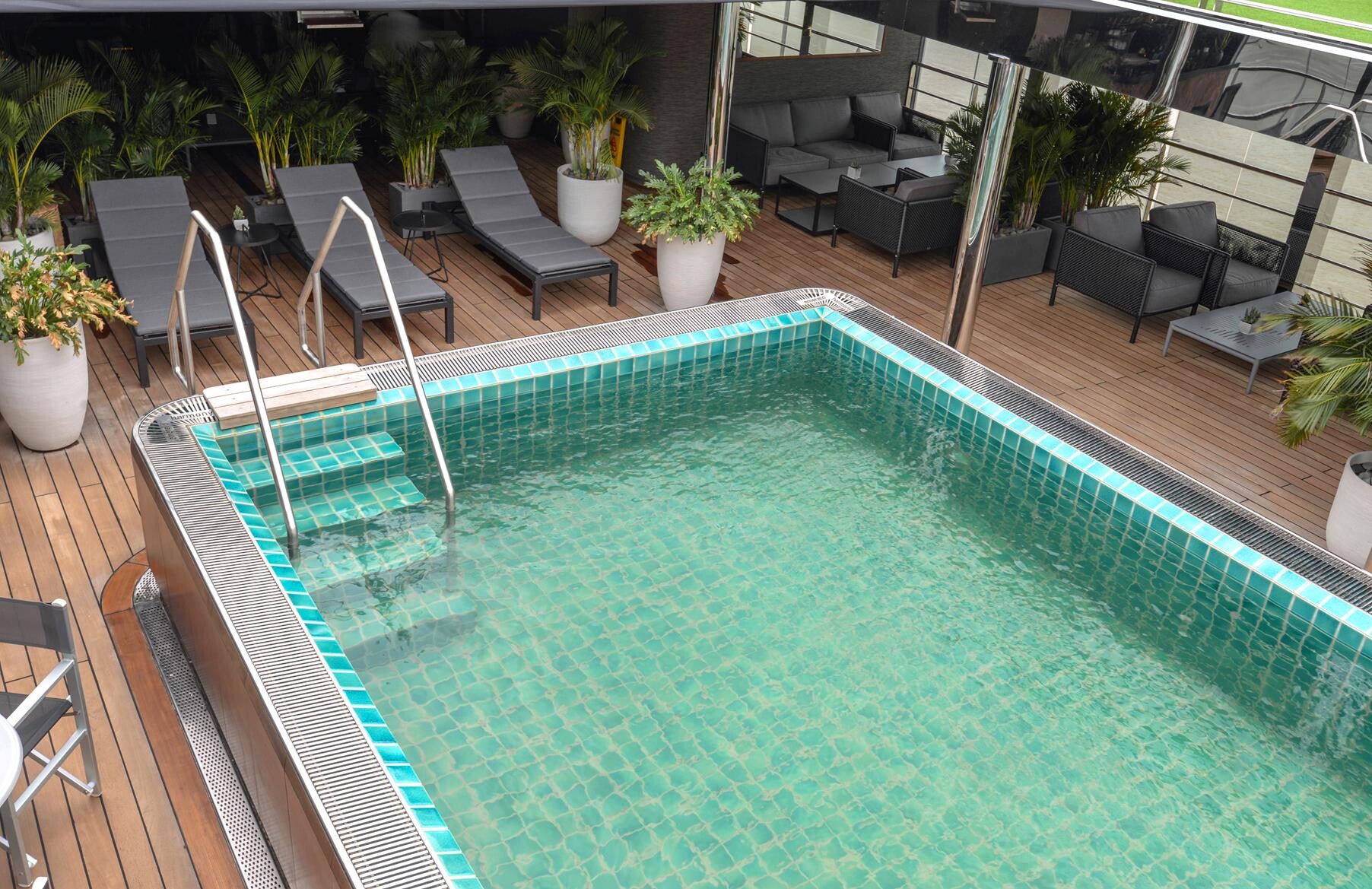 030957f7388da75056dcb7d7dd13f54c_Pool