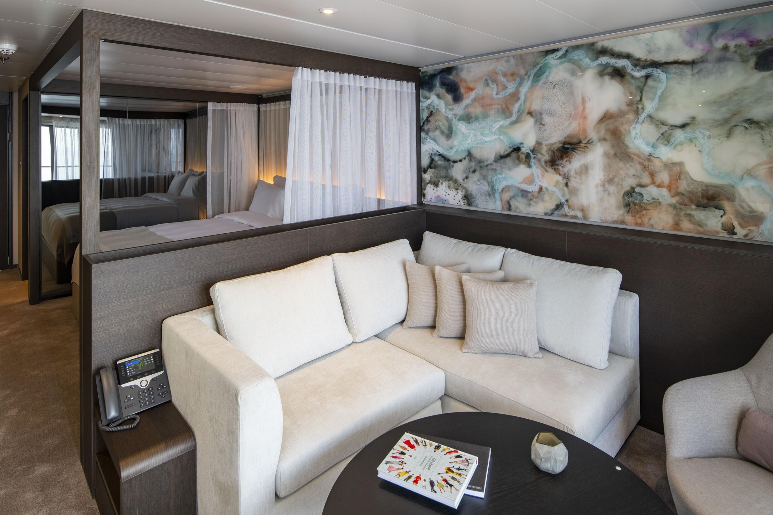 414dd5e95452ea0a2a36738634804e1f_Scenic-Eclipse-Spa-Suite-Lounge