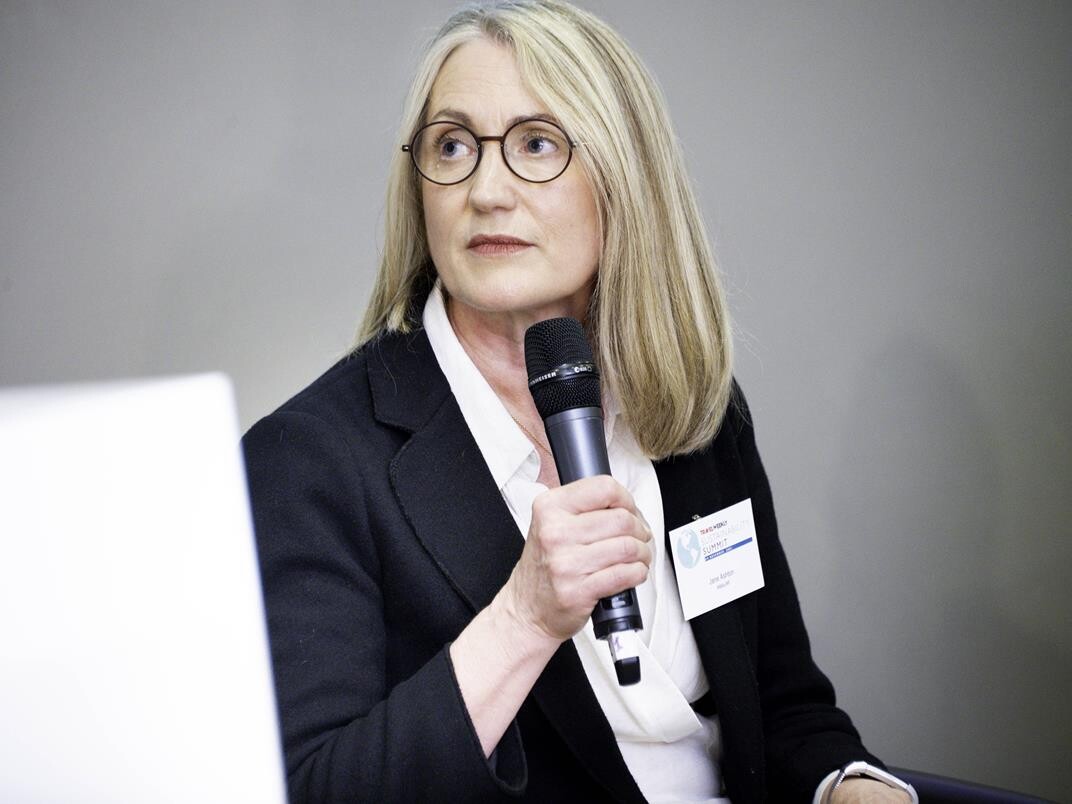 d65f13ddc5317d4719f836e05a802a19_211124-115558-SustainabilitySummit-Copy