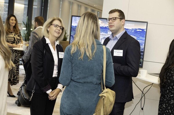 2e5e55c119176312ab75f7af9c14cf41_211124-090345-SustainabilitySummit-Copy