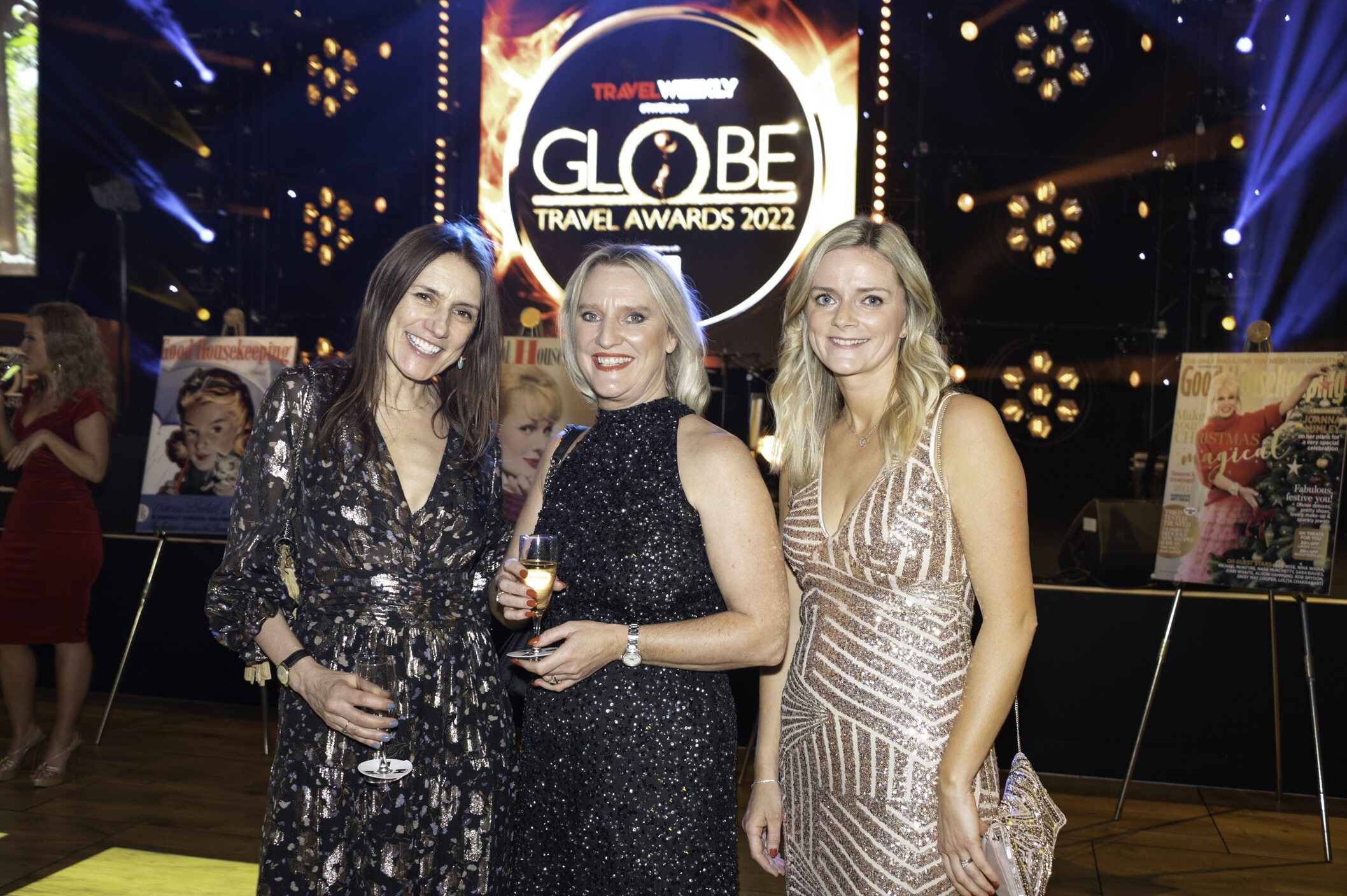 61d12288879572d037278995ce055286_220315-182653-TW-Globes
