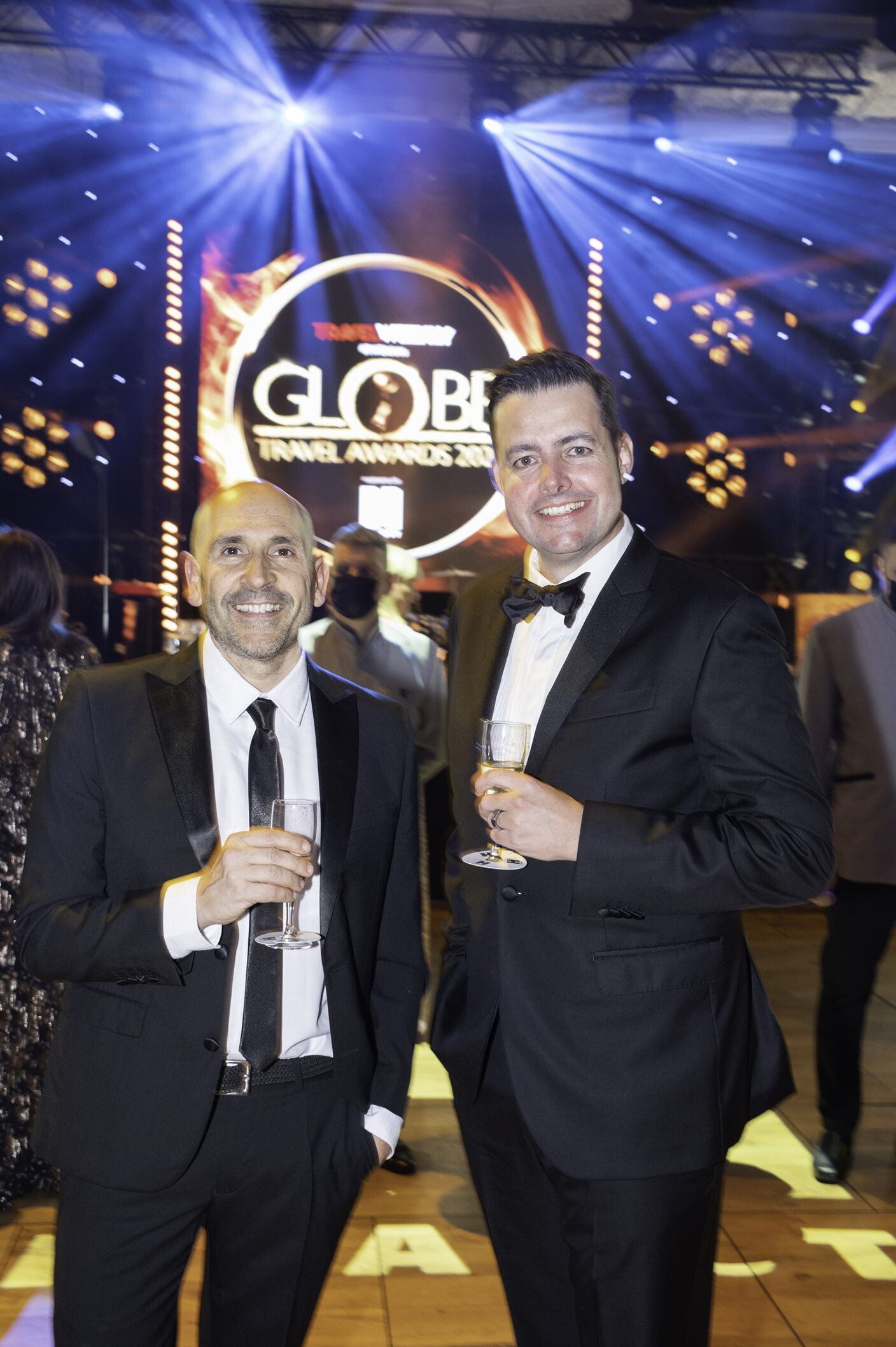 2684e196d044e00da8059a25fe931d8c_220315-181217-TW-Globes