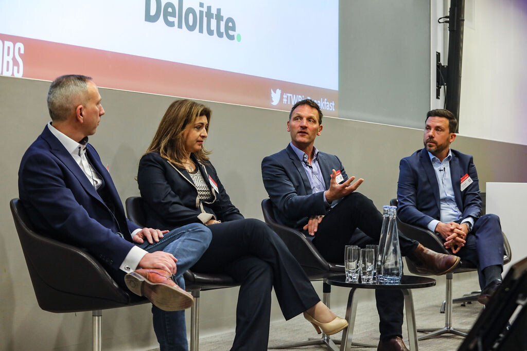 31c1e9deebb43c7f5dbd0ee3b0298964_TravelWeekly_DeloitteBusinessBreakfast_51