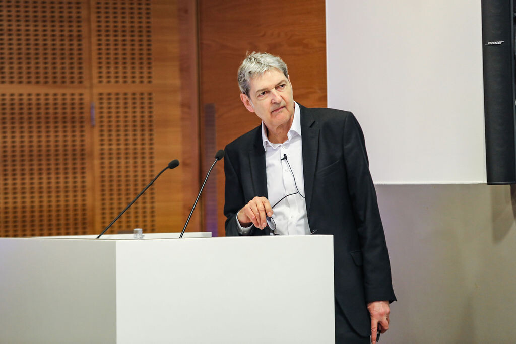 816b313d11197469502487de036b92ad_TravelWeekly_DeloitteBusinessBreakfast_66