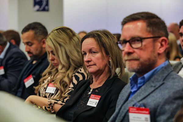 3c54e97d1f41302258e9ac0104a6f578_TravelWeekly_DeloitteBusinessBreakfast_101