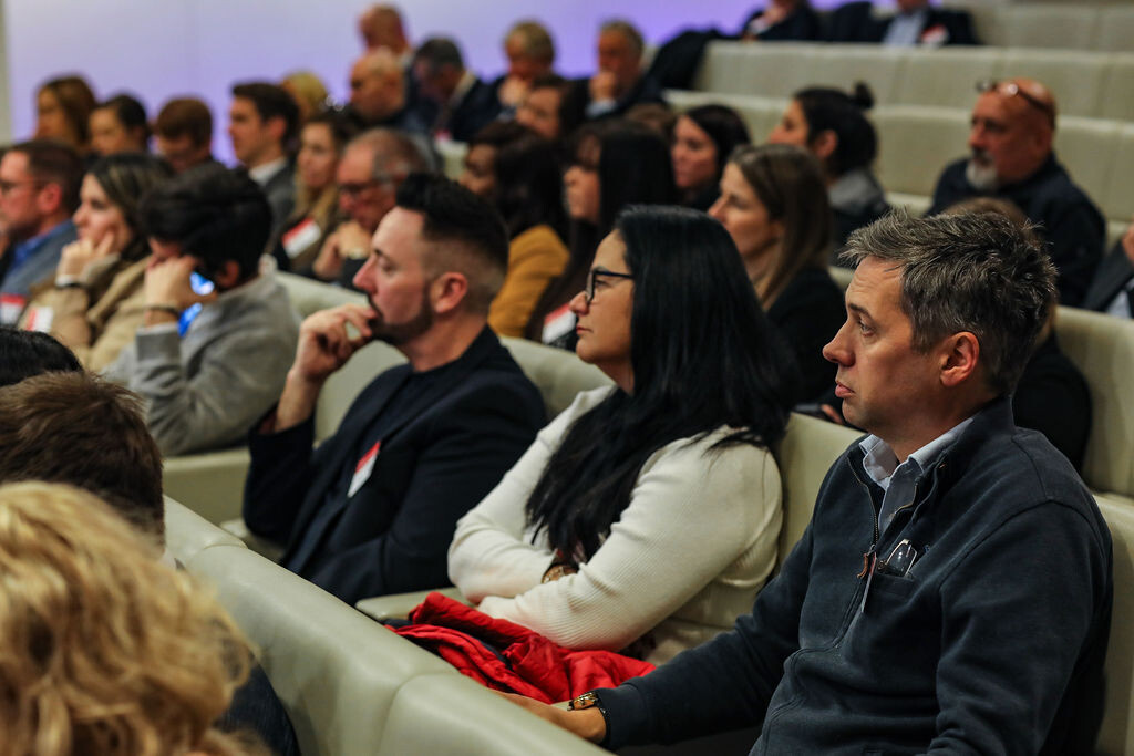 ede07d7e4239cf189a91ae2798c0f46d_TravelWeekly_DeloitteBusinessBreakfast_107