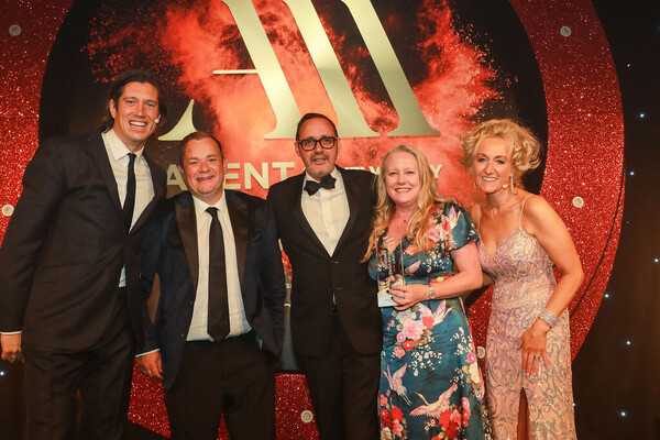 c3ab4d9630930268b66d699d45846261_AgentAchievementAwards2022_Ceremony172