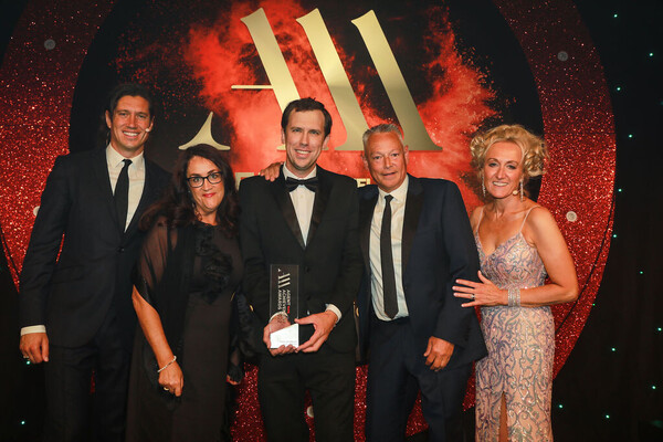 58aee3d1cb6285db5f3c755d7fe29f5c_AgentAchievementAwards2022_Ceremony182