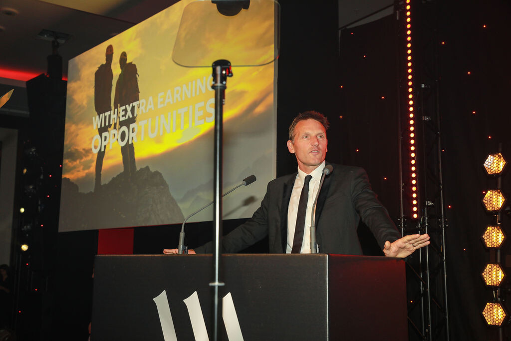 4f1f31ad6d676688a28e42603ec899a6_AgentAchievementAwards2022_Ceremony83