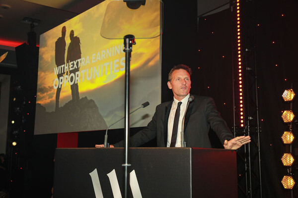 4f1f31ad6d676688a28e42603ec899a6_AgentAchievementAwards2022_Ceremony83