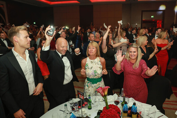 a2356b1c93cd8680c8a9bdd665fe43dc_AgentAchievementAwards2022_Ceremony144