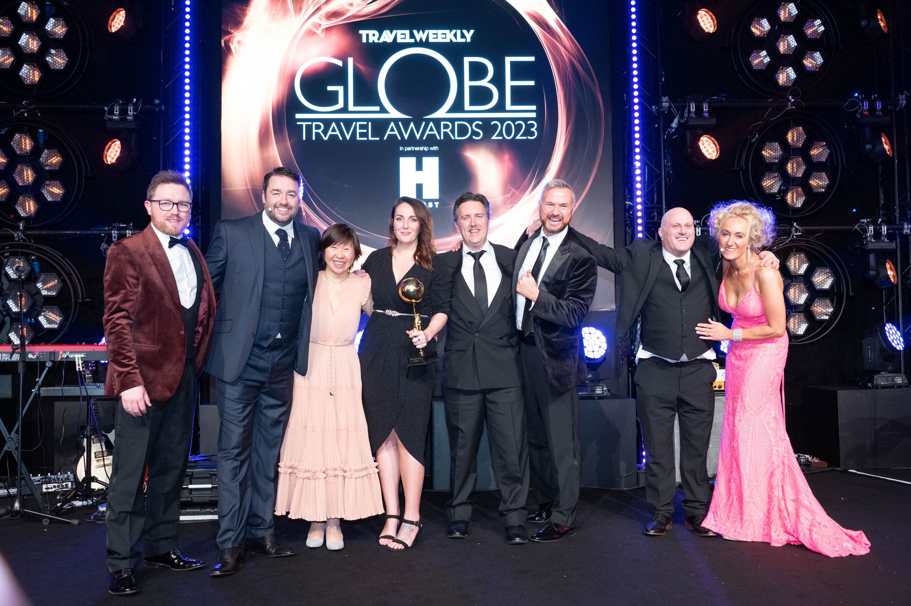 50b75d82a3c4d5a596c671240f98963b_230112-233027-Globes23-2