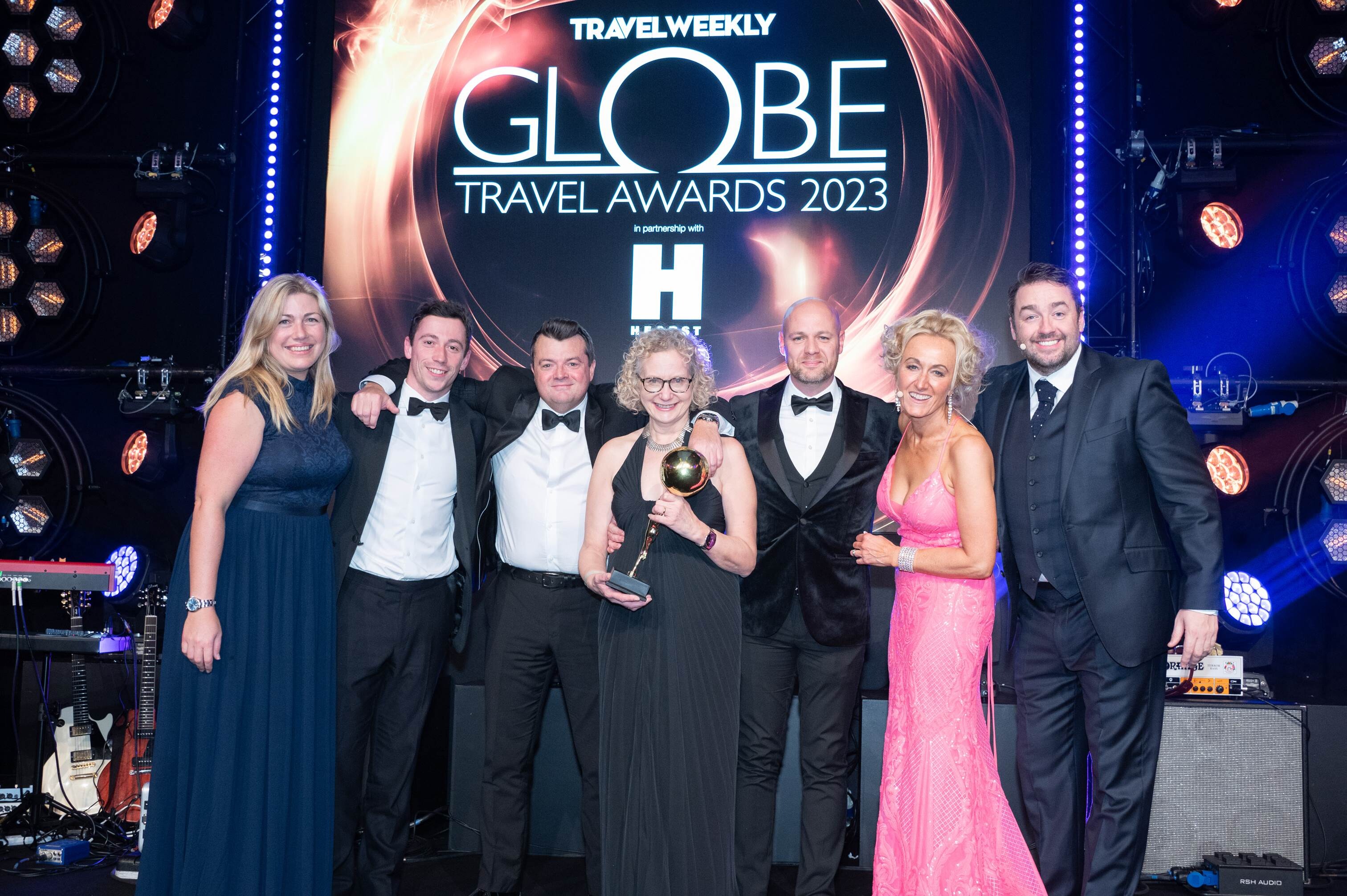 d09ec4f205bb04d5b92b56dba1d16c53_230112-234222-Globes23