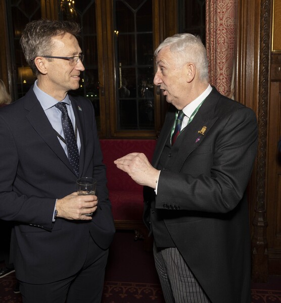 bd0bd95eeb9a2f19701d877696545b11_20