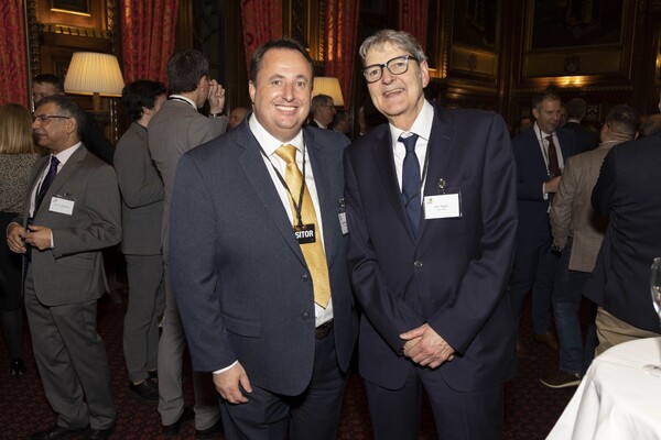 13f8d8e7c8497cfc8ac7dc45aefdbfb3_18