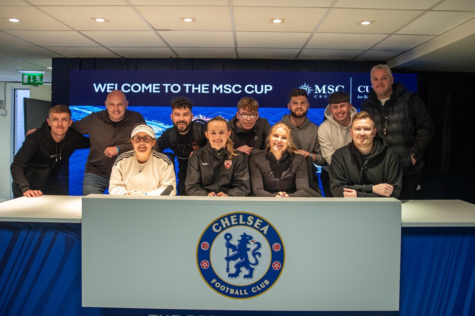 f89511161e7ef013309b0677f03ca86d_Hays-Travel-FC-visit-the-press-room-before-the-tournament