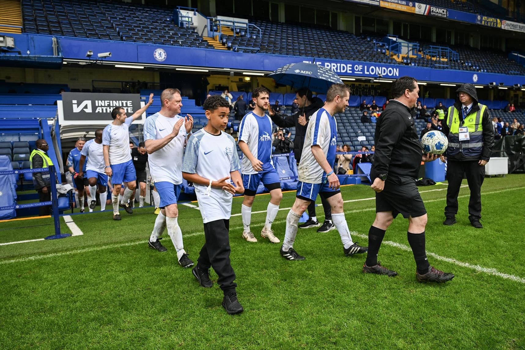7451d5ab8e24af7bfeaeb08f35b157fc_White-Hart-Associates-and-TTNG-head-out-for-the-final