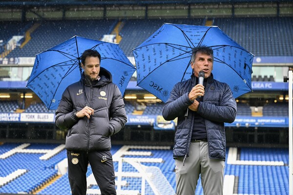 7e4053ef52e1698cc67a25c6a1a23d57_Carlo-Cudicini-and-Gianfranco-Zola-introduce-the-teams