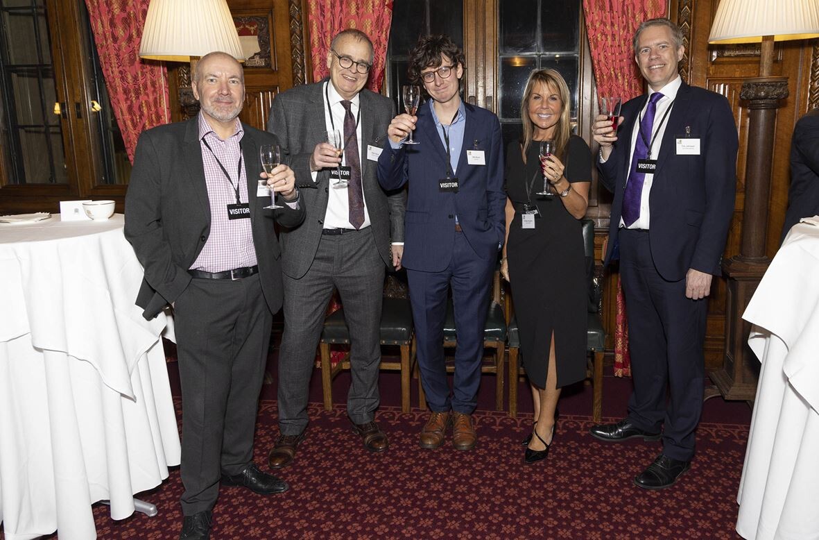 feb630fd8a6ac0761aed6cbd10893a1d_7